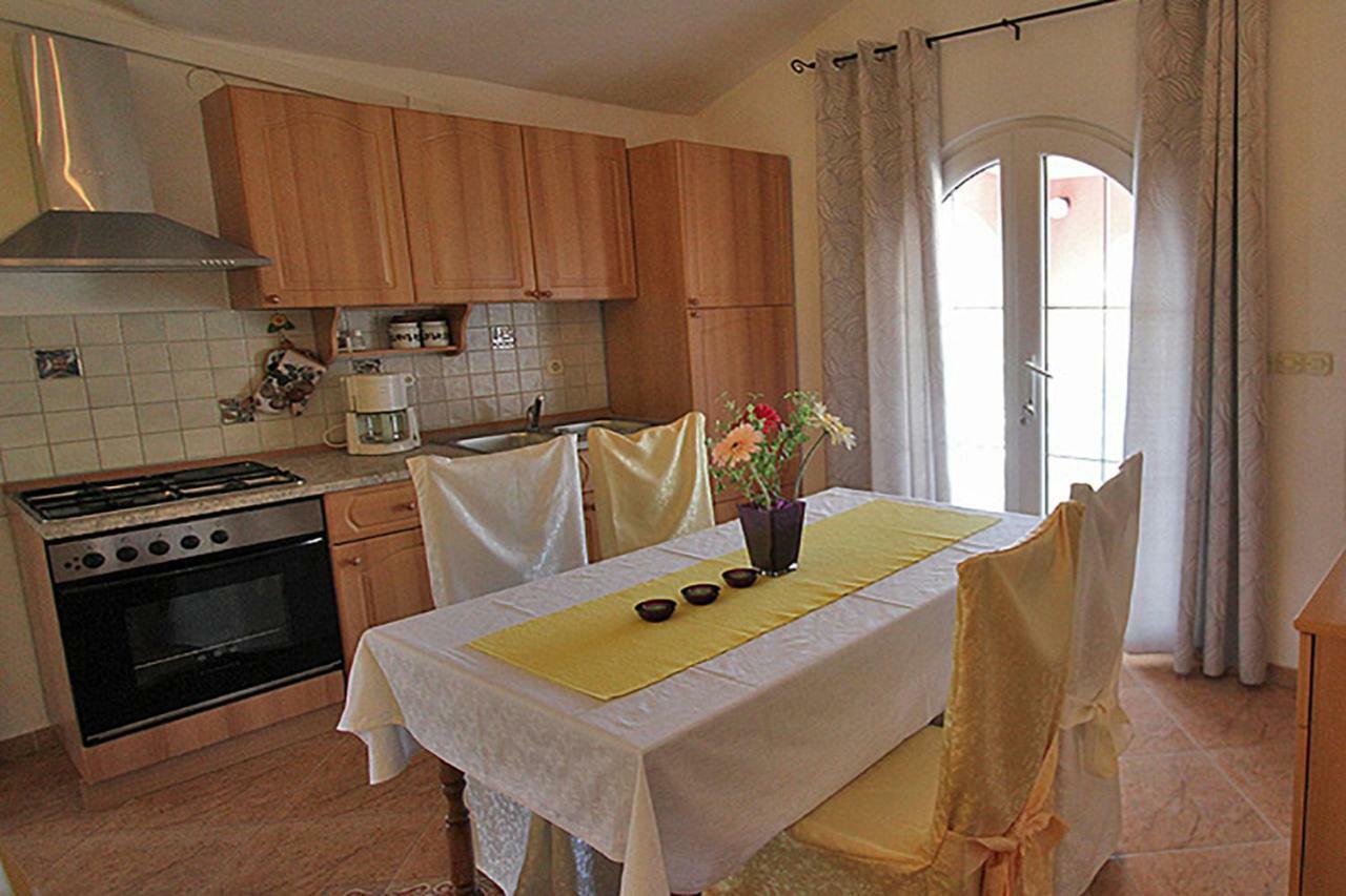 Villa Lilly Cesarica Eksteriør billede